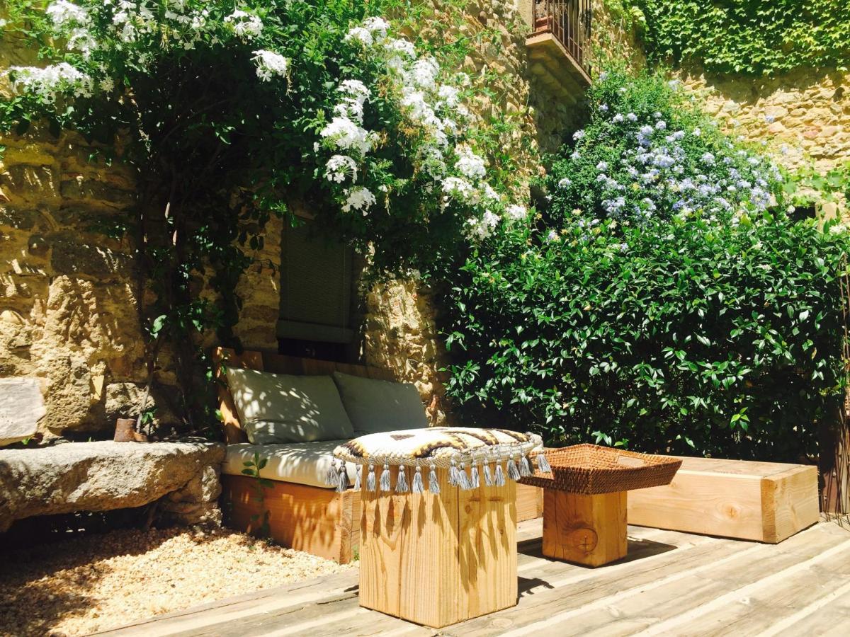 Casa Migdia Bed and Breakfast Sant Jordi Desvalls Eksteriør billede