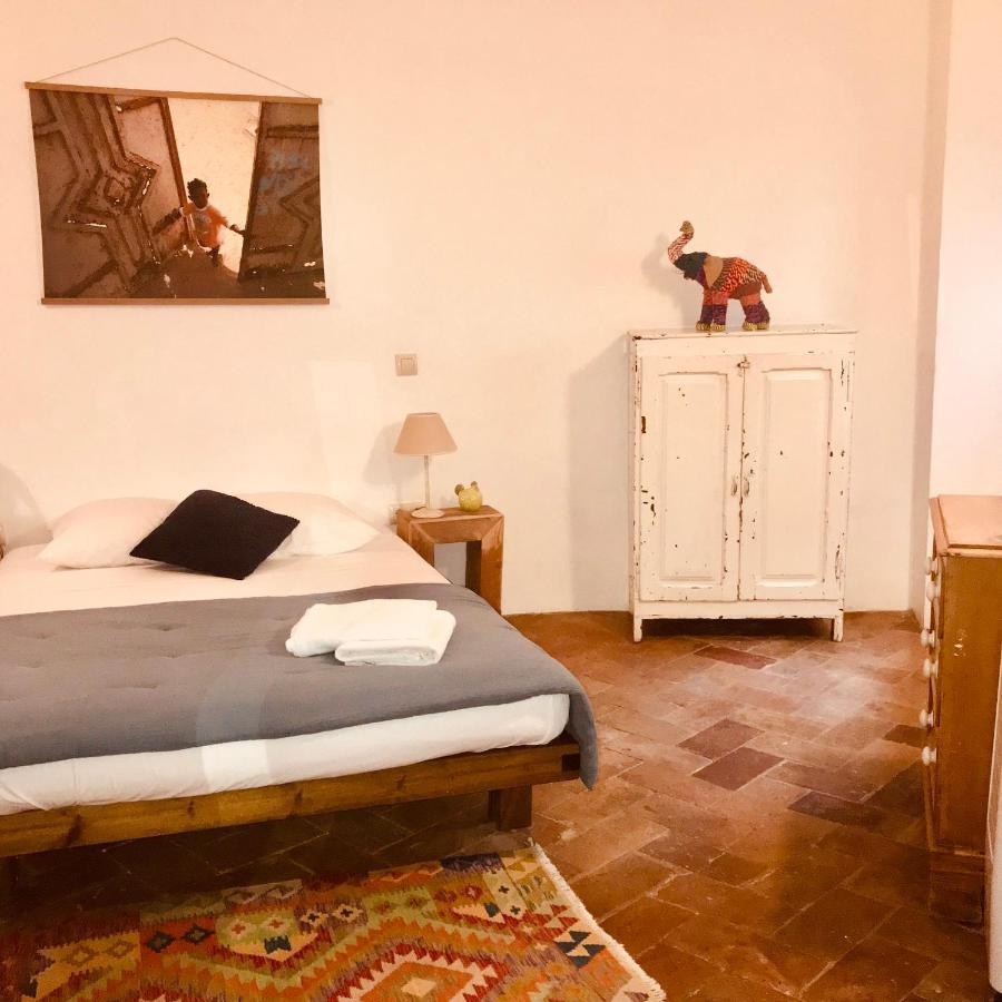 Casa Migdia Bed and Breakfast Sant Jordi Desvalls Eksteriør billede