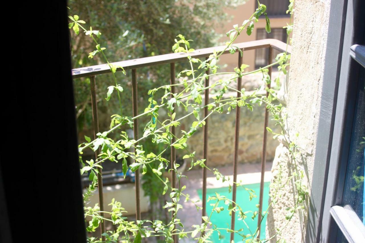Casa Migdia Bed and Breakfast Sant Jordi Desvalls Eksteriør billede